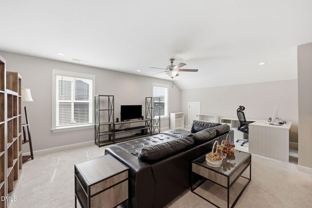 86 Flanders Lane, Clayton, NC 27520