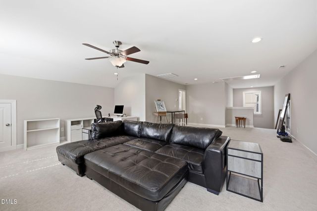 86 Flanders Lane, Clayton, NC 27520