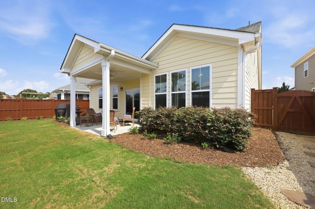 86 Flanders Lane, Clayton, NC 27520