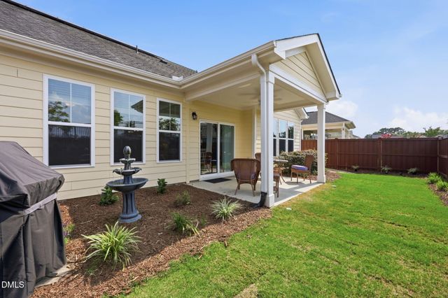 86 Flanders Lane, Clayton, NC 27520