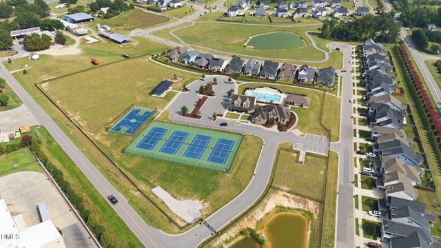 86 Flanders Lane, Clayton, NC 27520