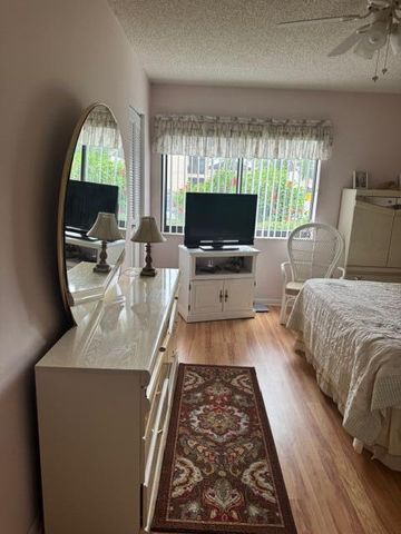 409 Pine Glen Lane A-1, Greenacres, FL 33463