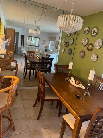 409 Pine Glen Lane A-1, Greenacres, FL 33463