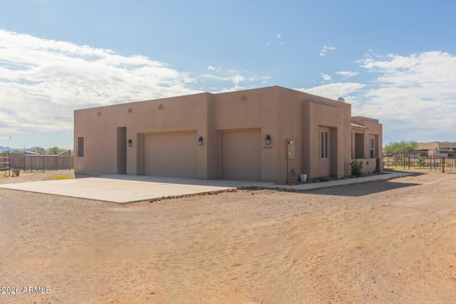 22603 W LAURA Street, Wittmann, AZ 85361