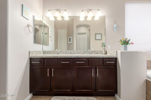 22603 W LAURA Street, Wittmann, AZ 85361