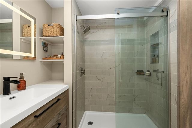 374 South St, Northampton, MA 01060