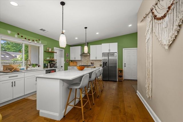 374 South St, Northampton, MA 01060