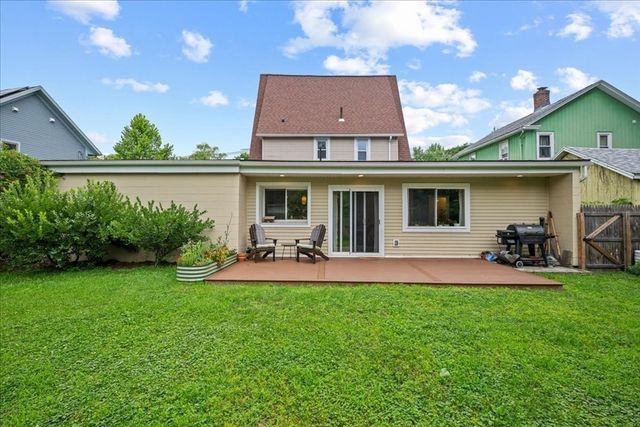 374 South St, Northampton, MA 01060