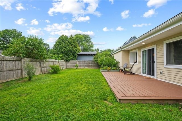 374 South St, Northampton, MA 01060