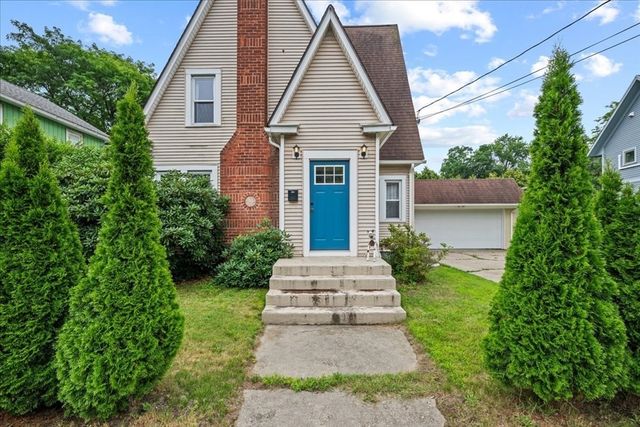 374 South St, Northampton, MA 01060