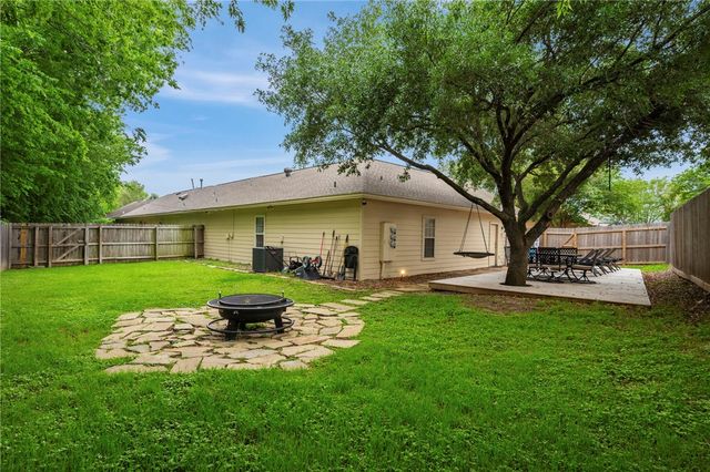 613 Townplace Drive, College Station, TX 77840