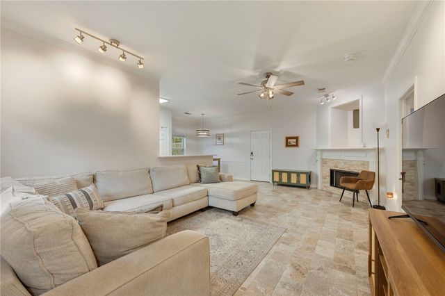 613 Townplace Drive, College Station, TX 77840