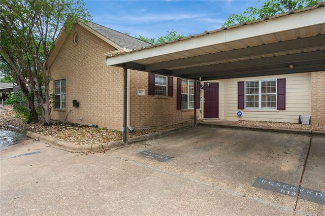 613 Townplace Drive, College Station, TX 77840