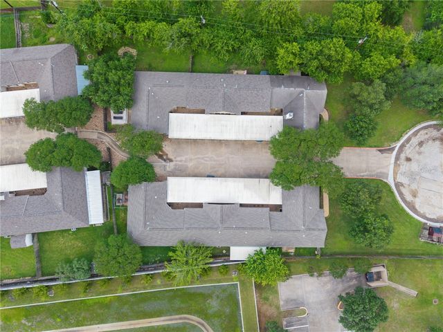 613 Townplace Drive, College Station, TX 77840