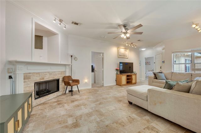 613 Townplace Drive, College Station, TX 77840