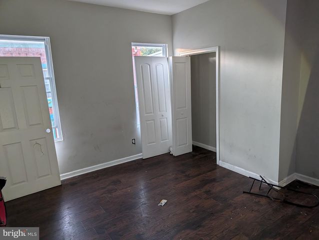 1723 N LECOUNT ST, Philadelphia, PA 19121