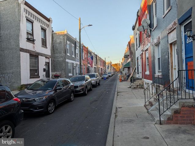 1723 N LECOUNT ST, Philadelphia, PA 19121