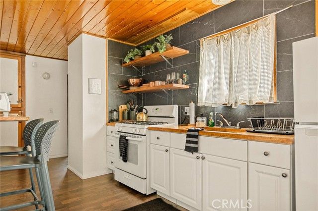 221 Angeles, Other - See Remarks, CA 92314