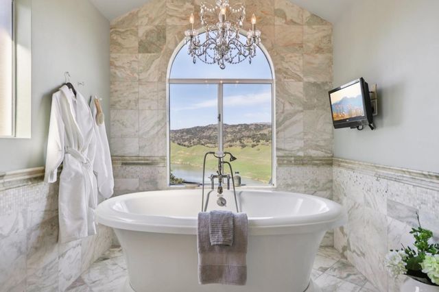 17864 Holiday Drive, Morgan Hill, CA 95037