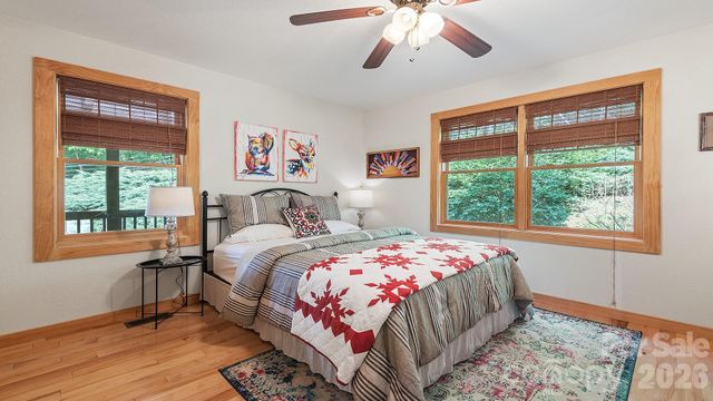 616 Appaloosa Trail, Waynesville, NC 28785