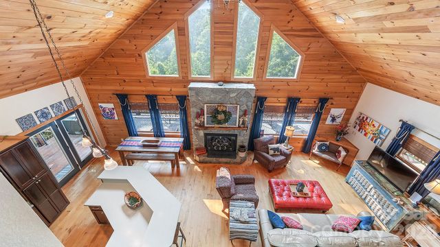 616 Appaloosa Trail, Waynesville, NC 28785