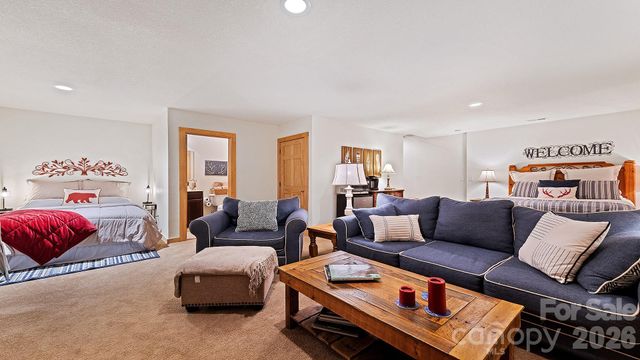 616 Appaloosa Trail, Waynesville, NC 28785