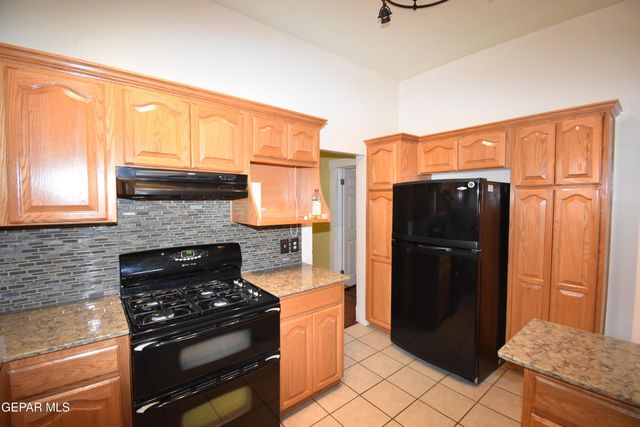 3608 DOUGLAS Avenue, El Paso, TX 79903