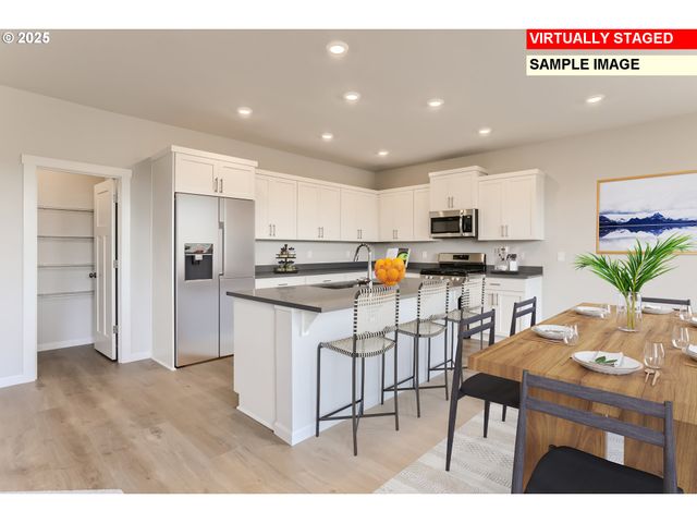 2626 Mount Saint Helens Ave Se, Salem, OR 97302