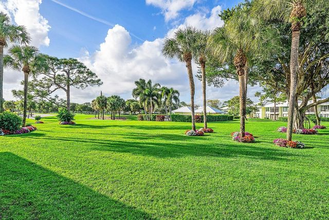 3675 Quail Ridge Drive Bobwhite B, Boynton Beach, FL 33436