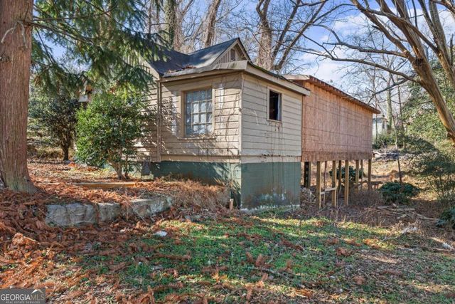 750 Matilda Place NW, Atlanta, GA 30318