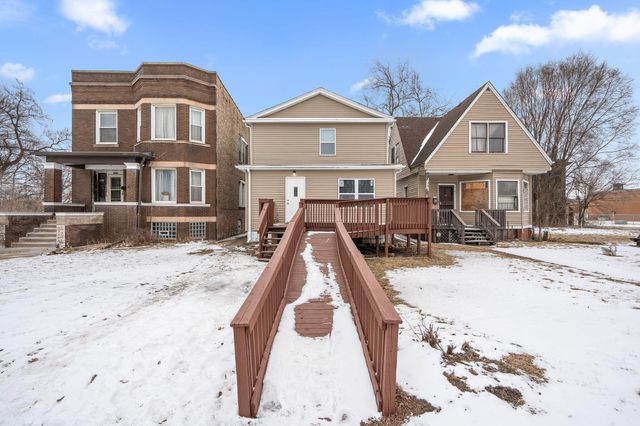 565 Jackson Street, Gary, IN 46402