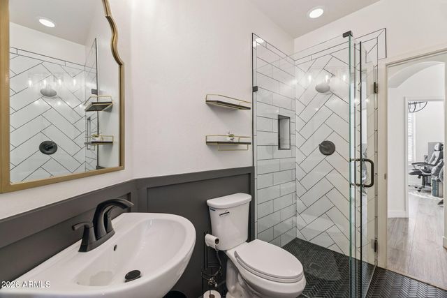 2732 E Hillery Drive, Phoenix, AZ 85032