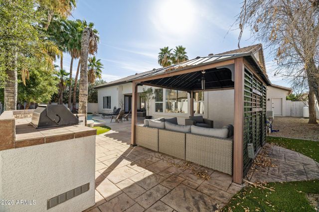 2732 E Hillery Drive, Phoenix, AZ 85032