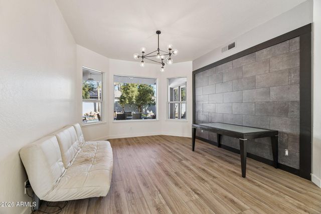 2732 E Hillery Drive, Phoenix, AZ 85032