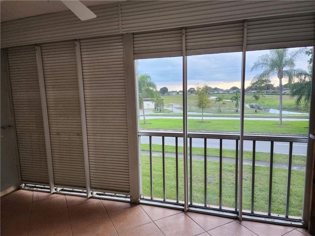 1005 Country Club Drive 207, Margate, FL 33063