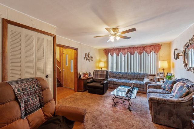 25 Herbert St, Everett, MA 02149