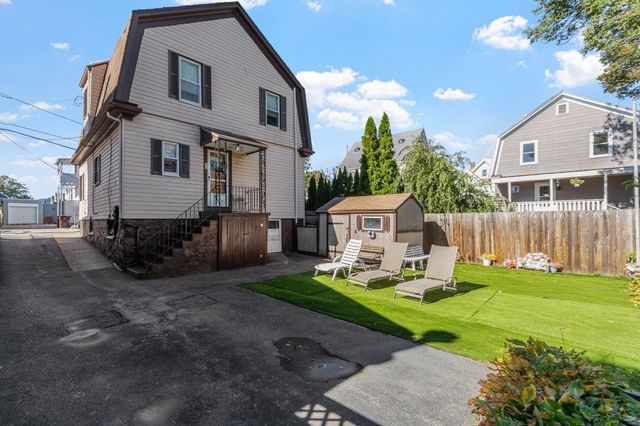 25 Herbert St, Everett, MA 02149