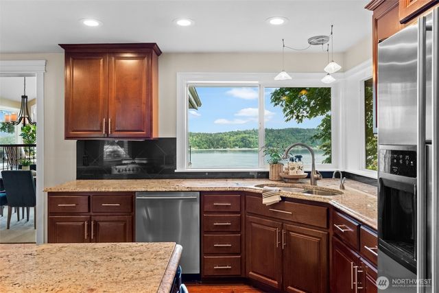 13221 3rd Avenue Ct NW, Gig Harbor, WA 98332