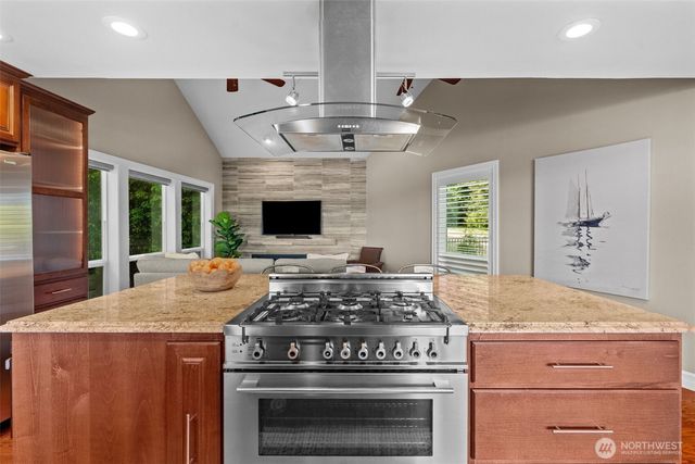 13221 3rd Avenue Ct NW, Gig Harbor, WA 98332