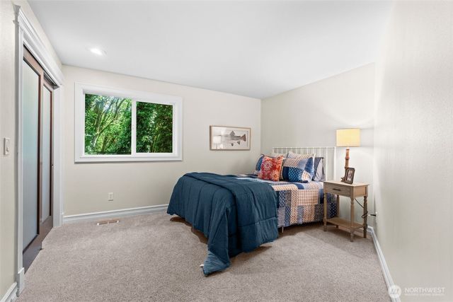 13221 3rd Avenue Ct NW, Gig Harbor, WA 98332