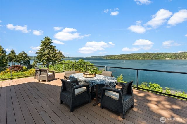 13221 3rd Avenue Ct NW, Gig Harbor, WA 98332