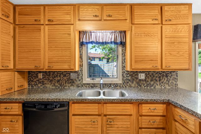 804 W 8th Street, Seymour, IN 47274