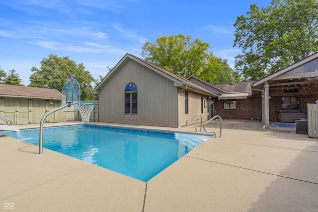 804 W 8th Street, Seymour, IN 47274