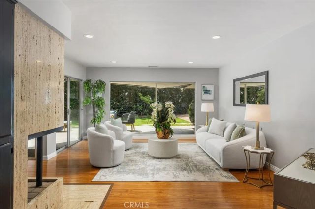 2206 Canyon, Arcadia, CA 91006