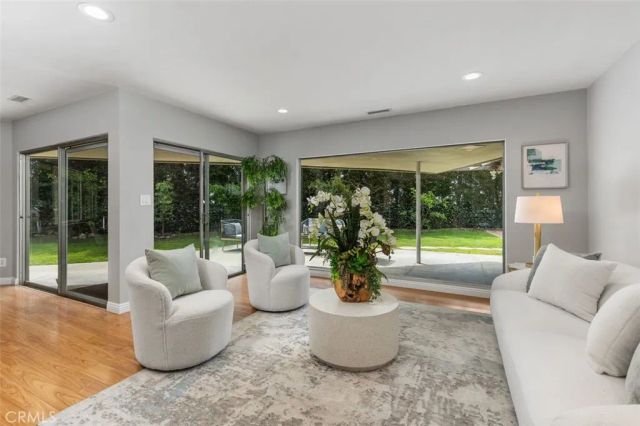 2206 Canyon, Arcadia, CA 91006
