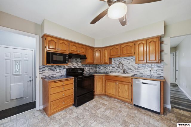 5721 Otoe Street, Lincoln, NE 68506