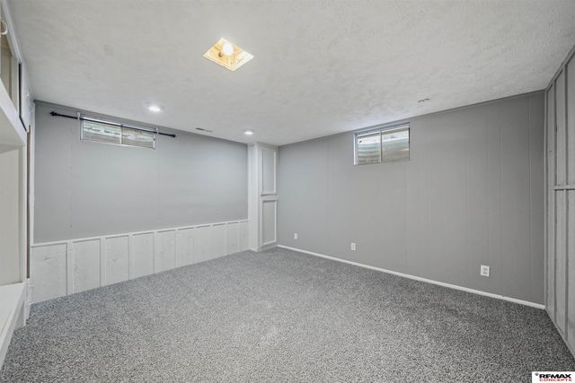 5721 Otoe Street, Lincoln, NE 68506