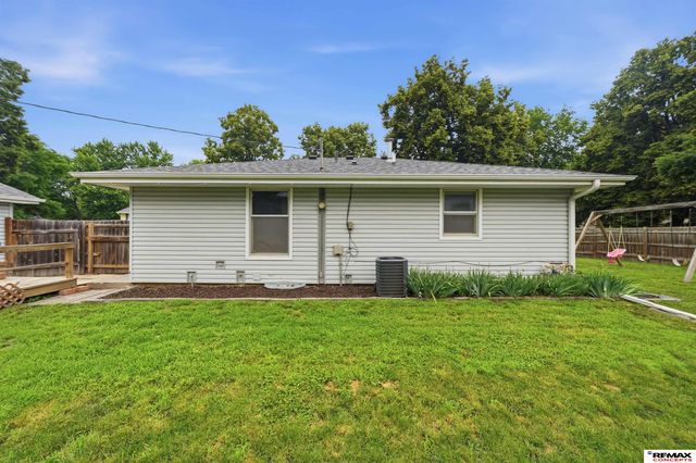 5721 Otoe Street, Lincoln, NE 68506