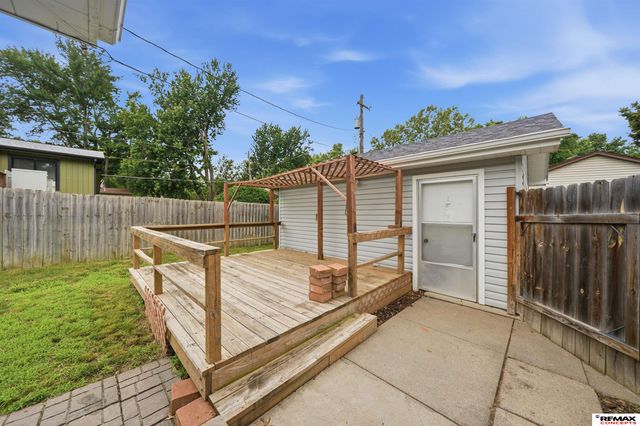 5721 Otoe Street, Lincoln, NE 68506