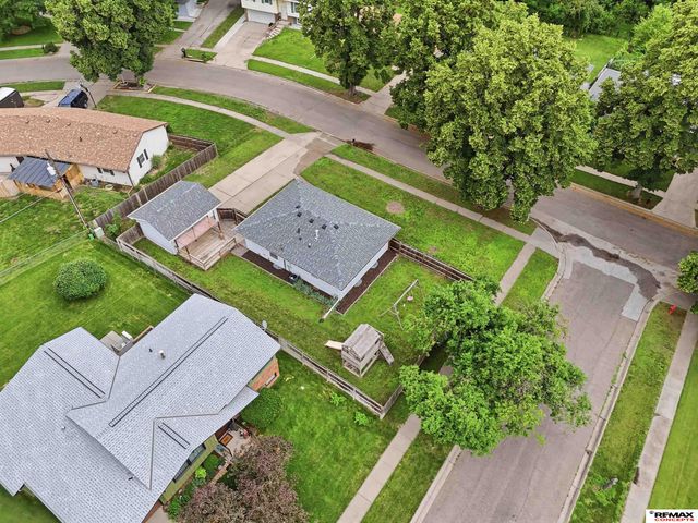 5721 Otoe Street, Lincoln, NE 68506